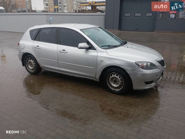 Сірий Мазда 3, об'ємом двигуна 1.6 л та пробігом 294 тис. км за 2500 $, фото 1 на Automoto.ua