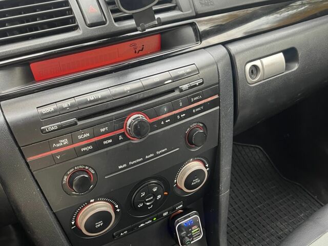 Сірий Мазда 3, об'ємом двигуна 2.3 л та пробігом 183 тис. км за 3500 $, фото 4 на Automoto.ua