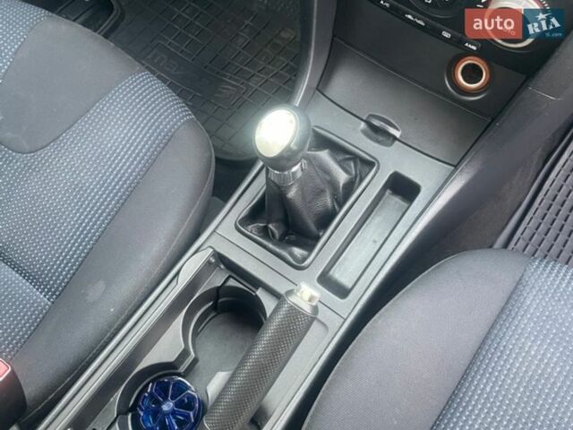 Сірий Мазда 3, об'ємом двигуна 1.6 л та пробігом 292 тис. км за 4100 $, фото 25 на Automoto.ua
