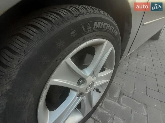 Серый Мазда 3, объемом двигателя 1.6 л и пробегом 288 тыс. км за 3000 $, фото 4 на Automoto.ua