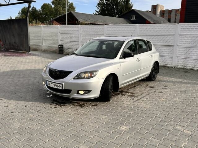 Серый Мазда 3, объемом двигателя 1.6 л и пробегом 318 тыс. км за 3600 $, фото 1 на Automoto.ua