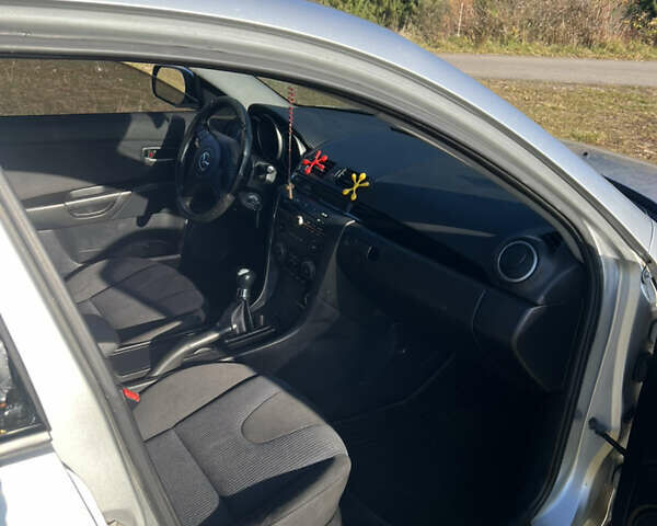 Серый Мазда 3, объемом двигателя 1.56 л и пробегом 170 тыс. км за 2450 $, фото 8 на Automoto.ua