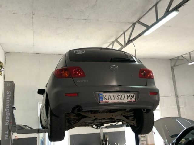 Сірий Мазда 3, об'ємом двигуна 1.6 л та пробігом 283 тис. км за 4000 $, фото 6 на Automoto.ua