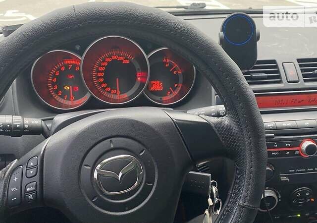 Сірий Мазда 3, об'ємом двигуна 1.6 л та пробігом 160 тис. км за 4600 $, фото 13 на Automoto.ua