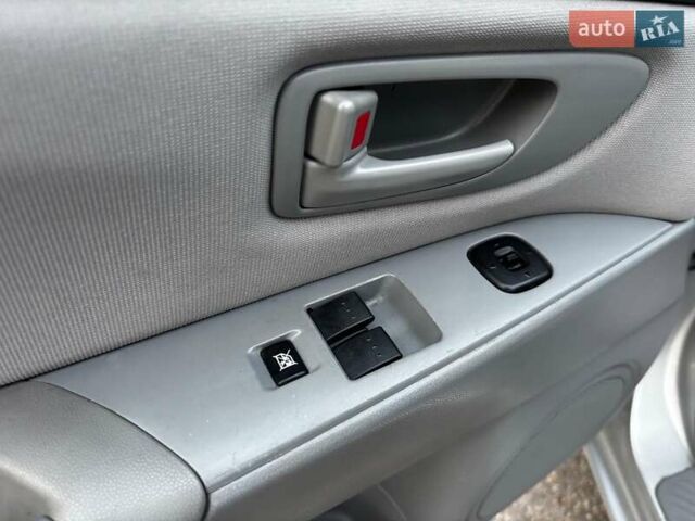 Сірий Мазда 3, об'ємом двигуна 1.4 л та пробігом 198 тис. км за 5490 $, фото 18 на Automoto.ua