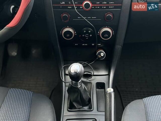 Сірий Мазда 3, об'ємом двигуна 1.6 л та пробігом 258 тис. км за 4600 $, фото 18 на Automoto.ua