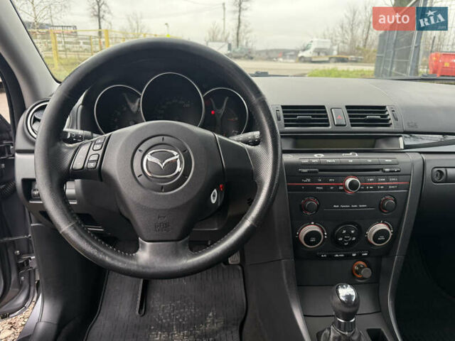 Серый Мазда 3, объемом двигателя 1.6 л и пробегом 207 тыс. км за 4600 $, фото 17 на Automoto.ua