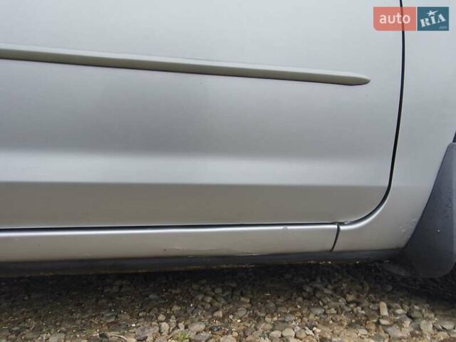 Сірий Мазда 3, об'ємом двигуна 1.6 л та пробігом 263 тис. км за 4700 $, фото 6 на Automoto.ua