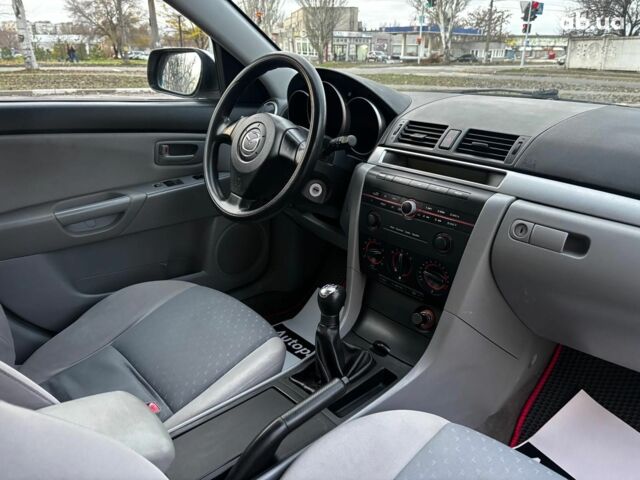 Сірий Мазда 3, об'ємом двигуна 1.4 л та пробігом 198 тис. км за 5490 $, фото 17 на Automoto.ua