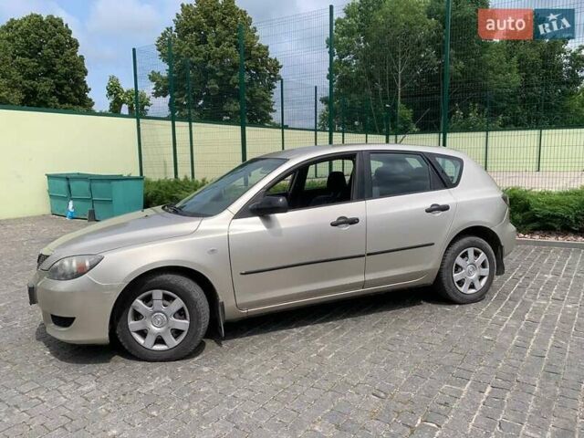 Серый Мазда 3, объемом двигателя 1.3 л и пробегом 240 тыс. км за 4100 $, фото 5 на Automoto.ua