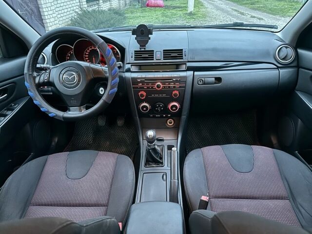 Сірий Мазда 3, об'ємом двигуна 1.6 л та пробігом 187 тис. км за 3950 $, фото 11 на Automoto.ua