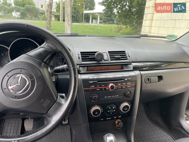 Серый Мазда 3, объемом двигателя 1.6 л и пробегом 274 тыс. км за 5200 $, фото 2 на Automoto.ua
