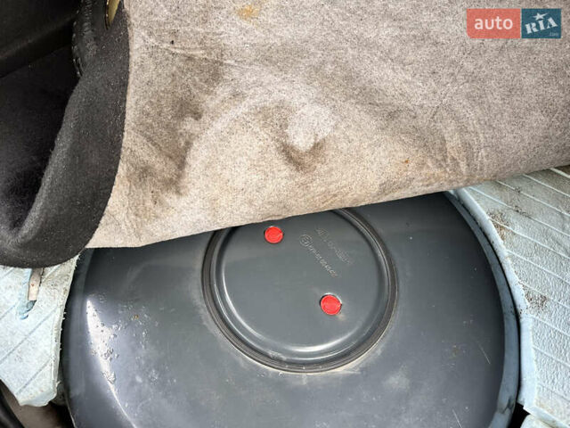 Сірий Мазда 3, об'ємом двигуна 1.6 л та пробігом 300 тис. км за 4500 $, фото 29 на Automoto.ua