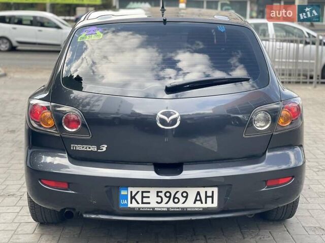Сірий Мазда 3, об'ємом двигуна 1.6 л та пробігом 258 тис. км за 4600 $, фото 4 на Automoto.ua