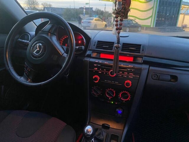Мазда 3 2005 в Нововолынск на Automoto.ua Серый Мазда 3, объемом двигателя 1.6 л и пробегом 274 тыс. км за 4800 $, фото 2 на Automoto.ua