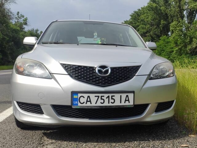 Серый Мазда 3, объемом двигателя 1.6 л и пробегом 250 тыс. км за 5500 $, фото 2 на Automoto.ua