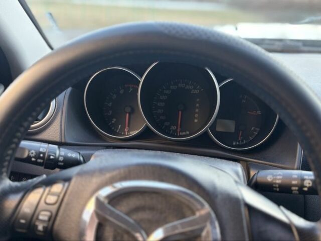 Сірий Мазда 3, об'ємом двигуна 1.6 л та пробігом 245 тис. км за 2300 $, фото 7 на Automoto.ua