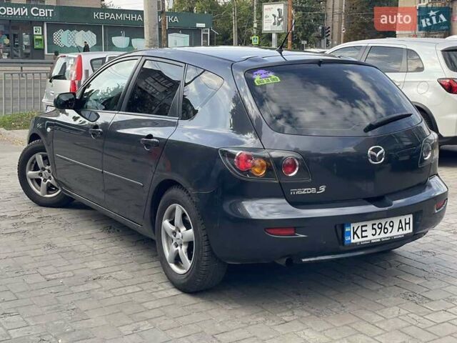 Сірий Мазда 3, об'ємом двигуна 1.6 л та пробігом 258 тис. км за 4600 $, фото 5 на Automoto.ua