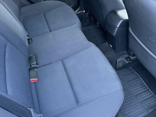 Серый Мазда 3, объемом двигателя 1.6 л и пробегом 176 тыс. км за 4700 $, фото 1 на Automoto.ua