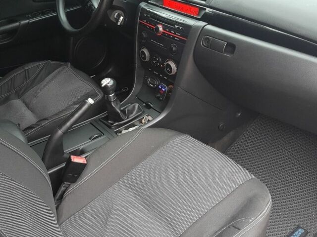 Серый Мазда 3, объемом двигателя 0 л и пробегом 363 тыс. км за 3500 $, фото 5 на Automoto.ua