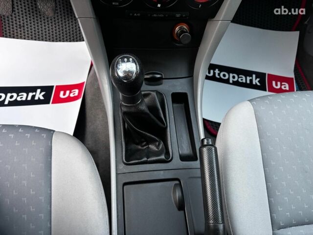 Сірий Мазда 3, об'ємом двигуна 1.4 л та пробігом 198 тис. км за 5490 $, фото 22 на Automoto.ua