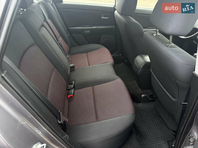 Серый Мазда 3, объемом двигателя 1.6 л и пробегом 207 тыс. км за 4600 $, фото 29 на Automoto.ua