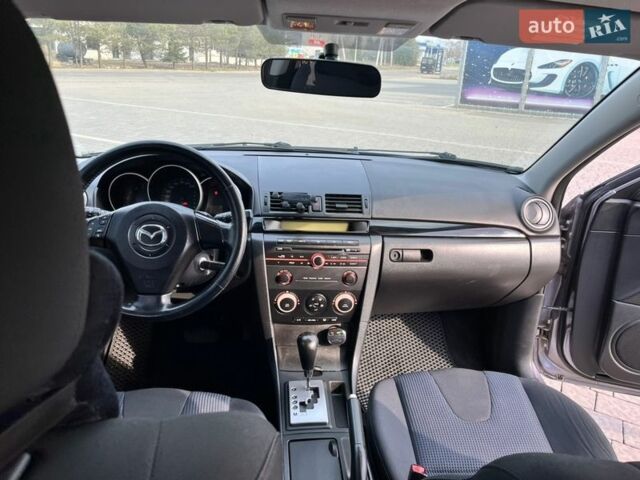 Серый Мазда 3, объемом двигателя 1.6 л и пробегом 127 тыс. км за 6300 $, фото 10 на Automoto.ua