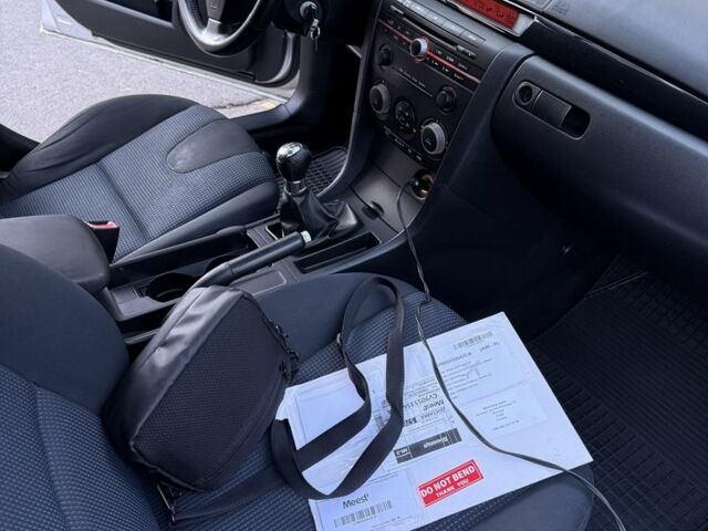 Серый Мазда 3, объемом двигателя 1.6 л и пробегом 176 тыс. км за 4700 $, фото 2 на Automoto.ua