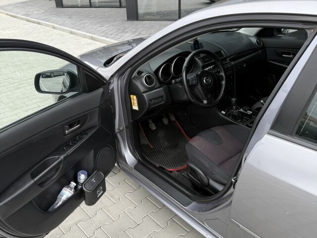 Сірий Мазда 3, об'ємом двигуна 1.6 л та пробігом 289 тис. км за 3800 $, фото 7 на Automoto.ua