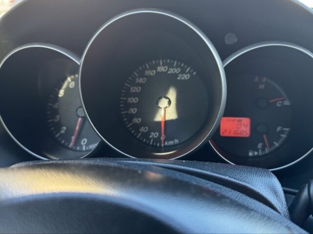 Сірий Мазда 3, об'ємом двигуна 1.6 л та пробігом 211 тис. км за 3499 $, фото 21 на Automoto.ua