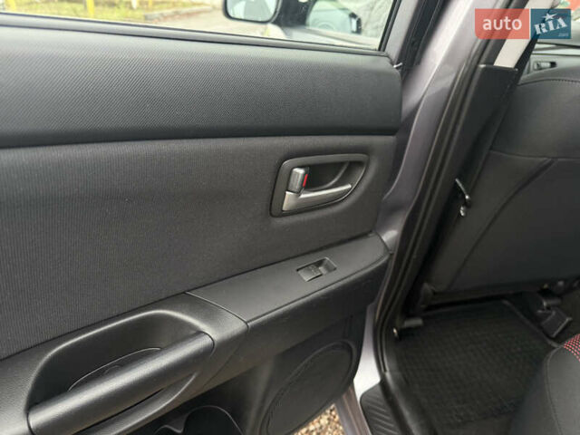 Серый Мазда 3, объемом двигателя 1.6 л и пробегом 207 тыс. км за 4600 $, фото 35 на Automoto.ua