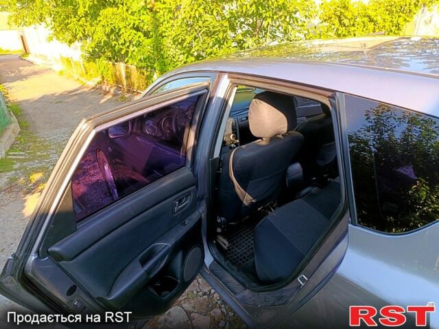 Серый Мазда 3, объемом двигателя 1.6 л и пробегом 248 тыс. км за 5000 $, фото 4 на Automoto.ua