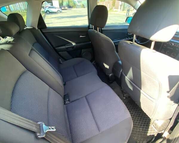 Сірий Мазда 3, об'ємом двигуна 1.6 л та пробігом 240 тис. км за 3800 $, фото 6 на Automoto.ua