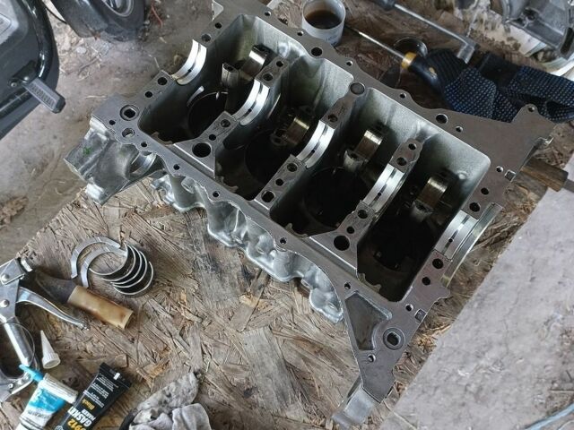 Серый Мазда 3, объемом двигателя 1.6 л и пробегом 379 тыс. км за 2800 $, фото 7 на Automoto.ua