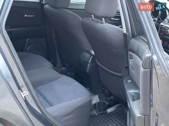 Сірий Мазда 3, об'ємом двигуна 1.6 л та пробігом 214 тис. км за 3700 $, фото 19 на Automoto.ua