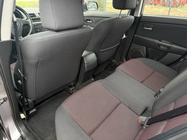 Серый Мазда 3, объемом двигателя 1.6 л и пробегом 207 тыс. км за 4600 $, фото 7 на Automoto.ua