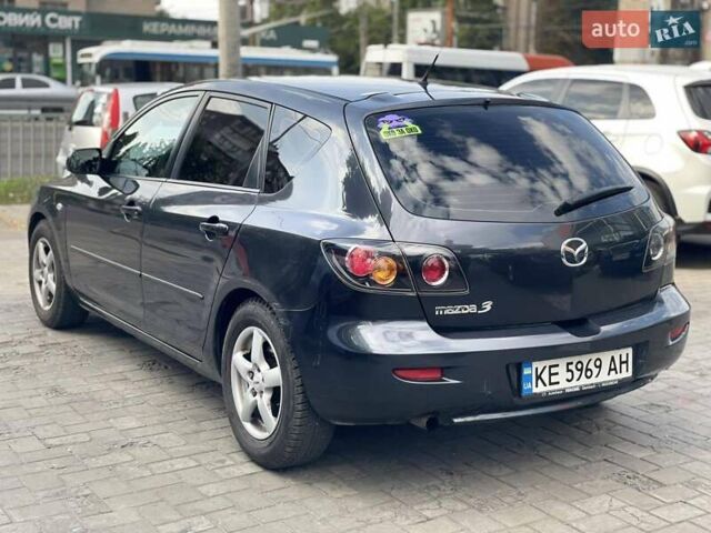 Сірий Мазда 3, об'ємом двигуна 1.6 л та пробігом 258 тис. км за 4600 $, фото 9 на Automoto.ua