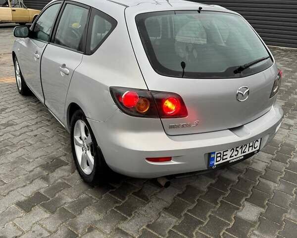 Сірий Мазда 3, об'ємом двигуна 1.6 л та пробігом 187 тис. км за 4200 $, фото 4 на Automoto.ua