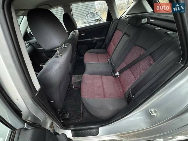 Сірий Мазда 3, об'ємом двигуна 1.6 л та пробігом 187 тис. км за 4200 $, фото 6 на Automoto.ua