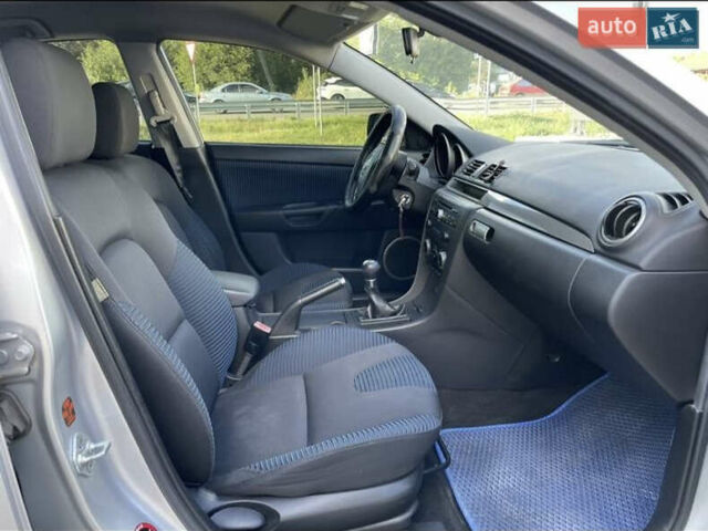 Серый Мазда 3, объемом двигателя 2 л и пробегом 191 тыс. км за 4100 $, фото 10 на Automoto.ua