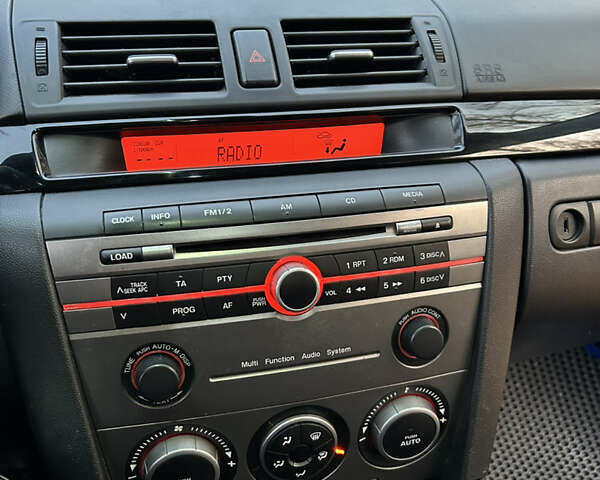 Сірий Мазда 3, об'ємом двигуна 1.6 л та пробігом 283 тис. км за 5500 $, фото 18 на Automoto.ua