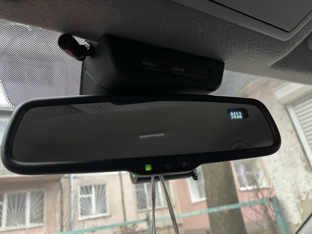 Сірий Мазда 3, об'ємом двигуна 1.6 л та пробігом 220 тис. км за 5000 $, фото 20 на Automoto.ua