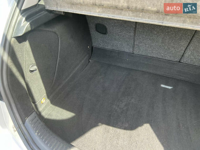 Сірий Мазда 3, об'ємом двигуна 1.6 л та пробігом 232 тис. км за 4200 $, фото 20 на Automoto.ua