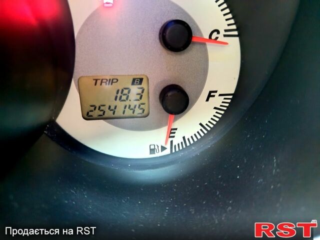 Серый Мазда 3, объемом двигателя 1.6 л и пробегом 254 тыс. км за 4800 $, фото 7 на Automoto.ua