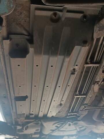 Серый Мазда 3, объемом двигателя 1.6 л и пробегом 230 тыс. км за 4150 $, фото 11 на Automoto.ua