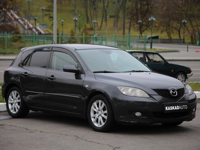 Серый Мазда 3, объемом двигателя 1.6 л и пробегом 247 тыс. км за 4999 $, фото 2 на Automoto.ua