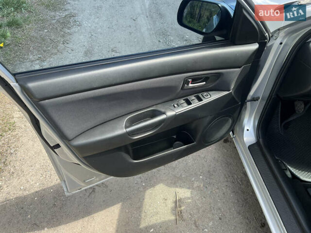Сірий Мазда 3, об'ємом двигуна 1.6 л та пробігом 232 тис. км за 4200 $, фото 6 на Automoto.ua