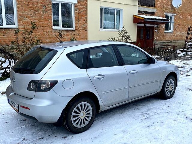 Серый Мазда 3, объемом двигателя 1.6 л и пробегом 320 тыс. км за 3500 $, фото 2 на Automoto.ua