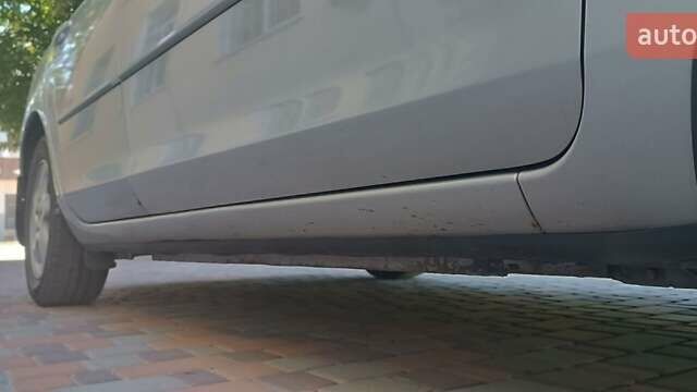 Серый Мазда 3, объемом двигателя 1.6 л и пробегом 230 тыс. км за 4150 $, фото 31 на Automoto.ua