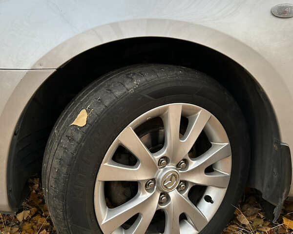 Сірий Мазда 3, об'ємом двигуна 1.6 л та пробігом 283 тис. км за 5500 $, фото 24 на Automoto.ua